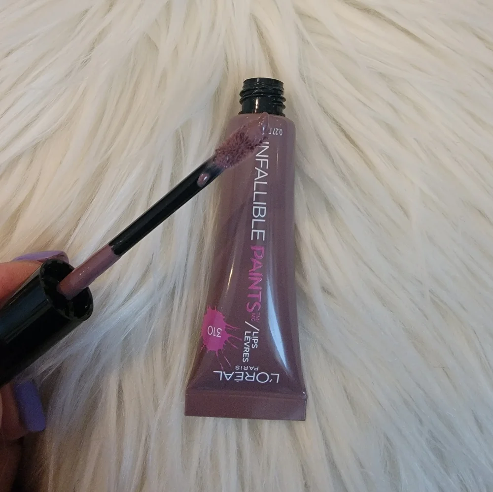 L'Oreal Paris Infallible Lip Paints Taupeless #310